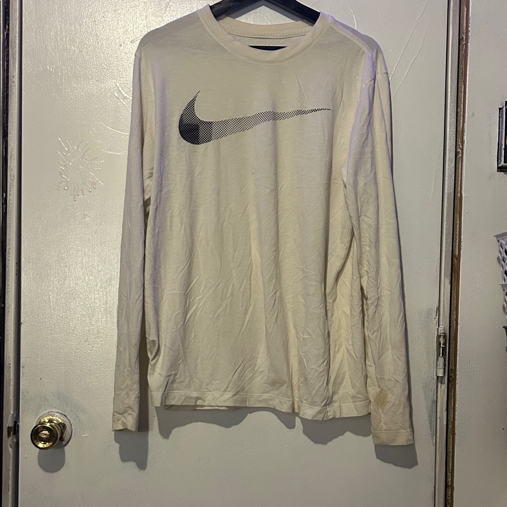 Nike Men's Off-White Long Sleeve Tee